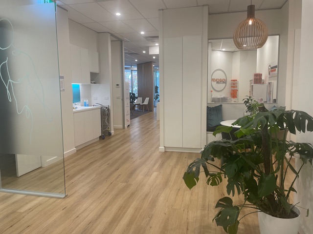 Room in Altona North