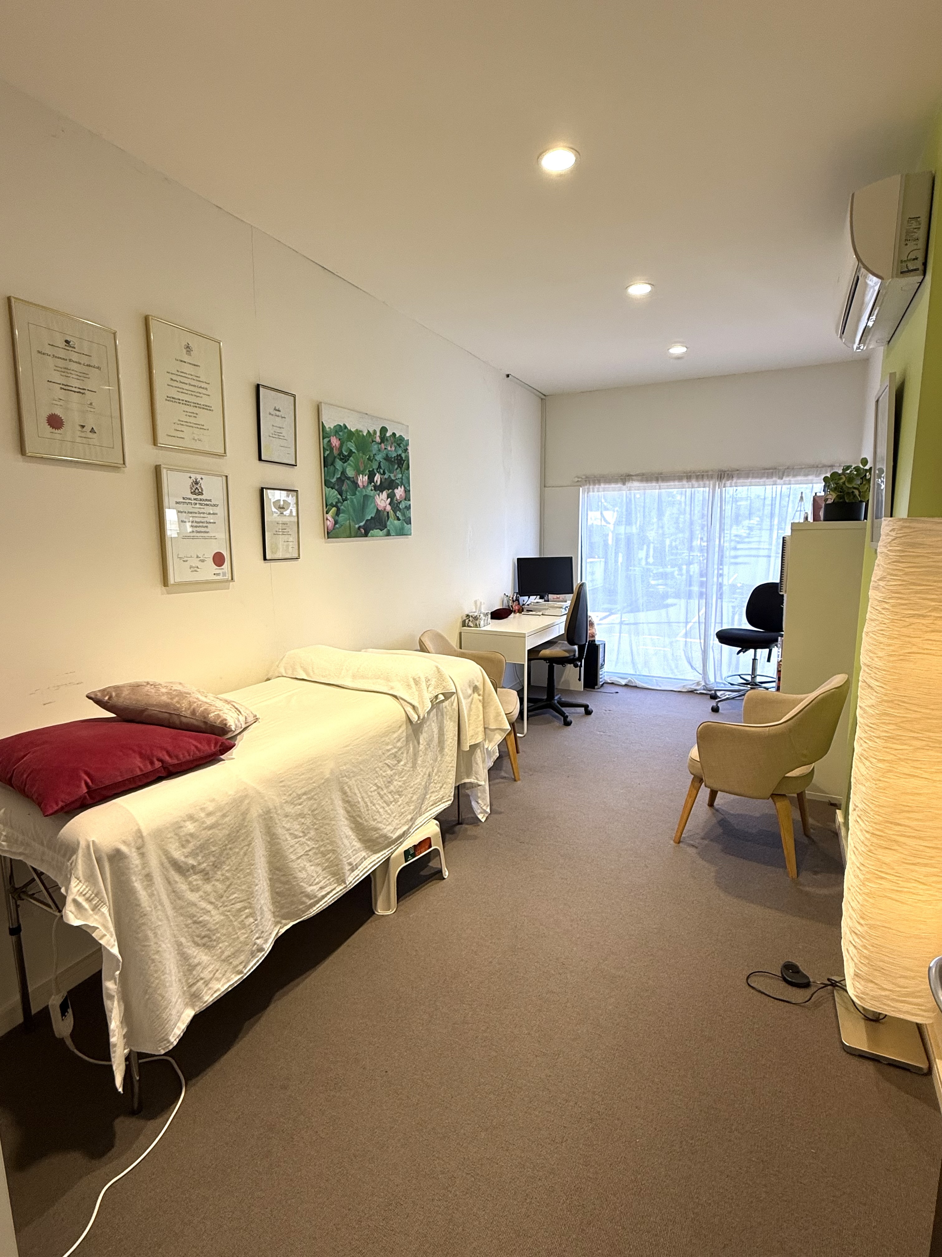 Room in Black Rock
