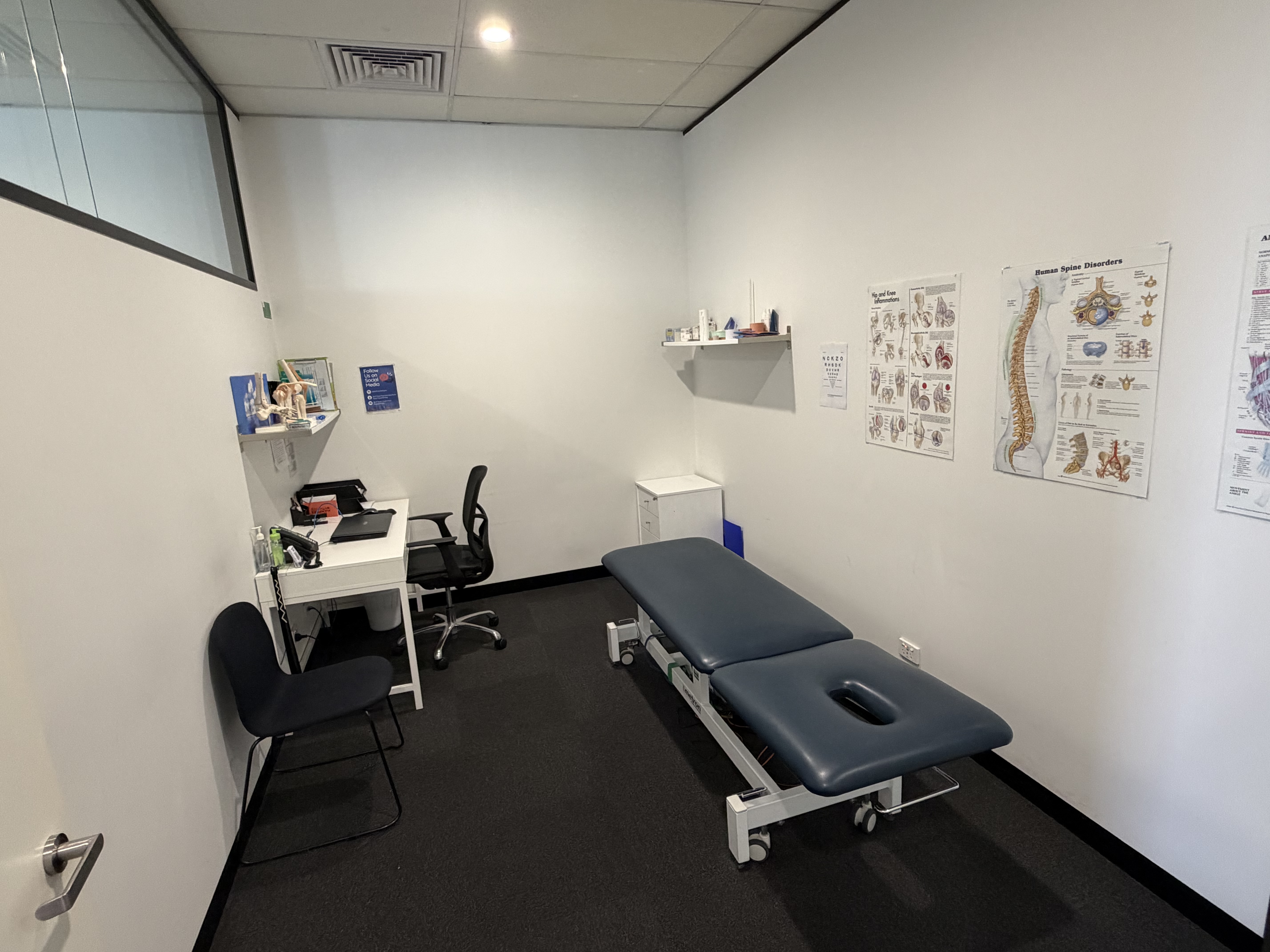 Room in Oakleigh