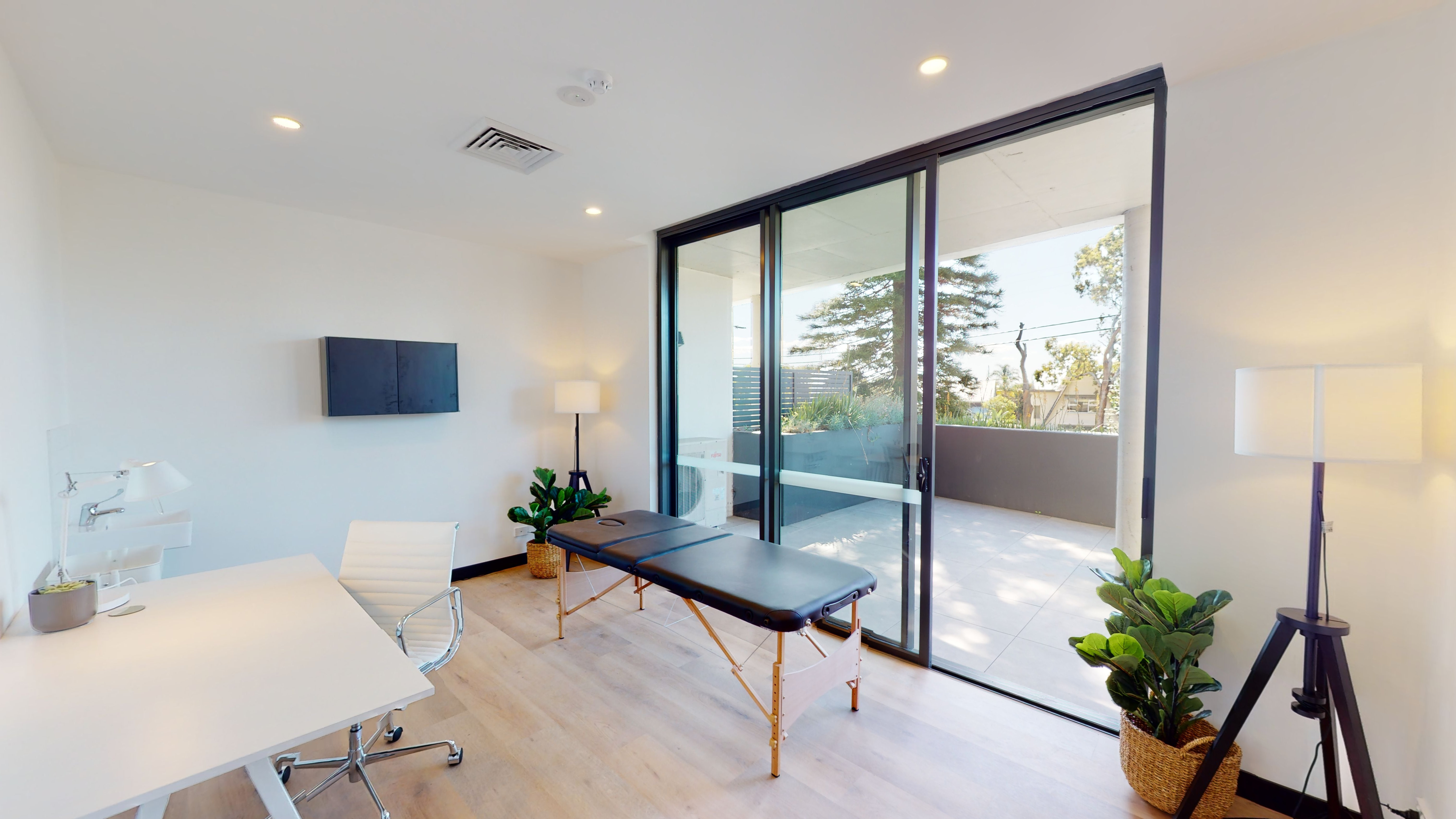 Room in Caringbah