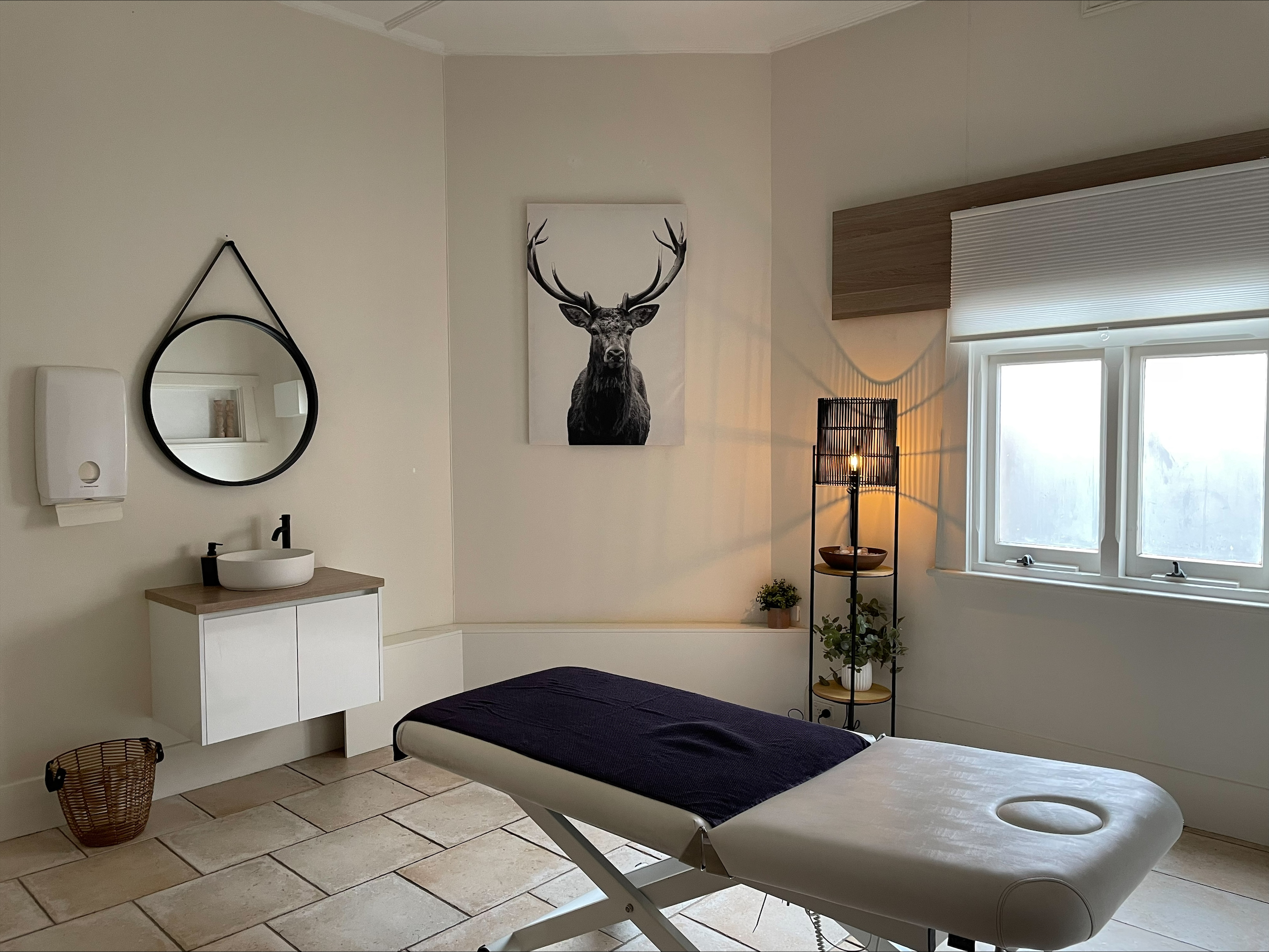 Room in Torrensville