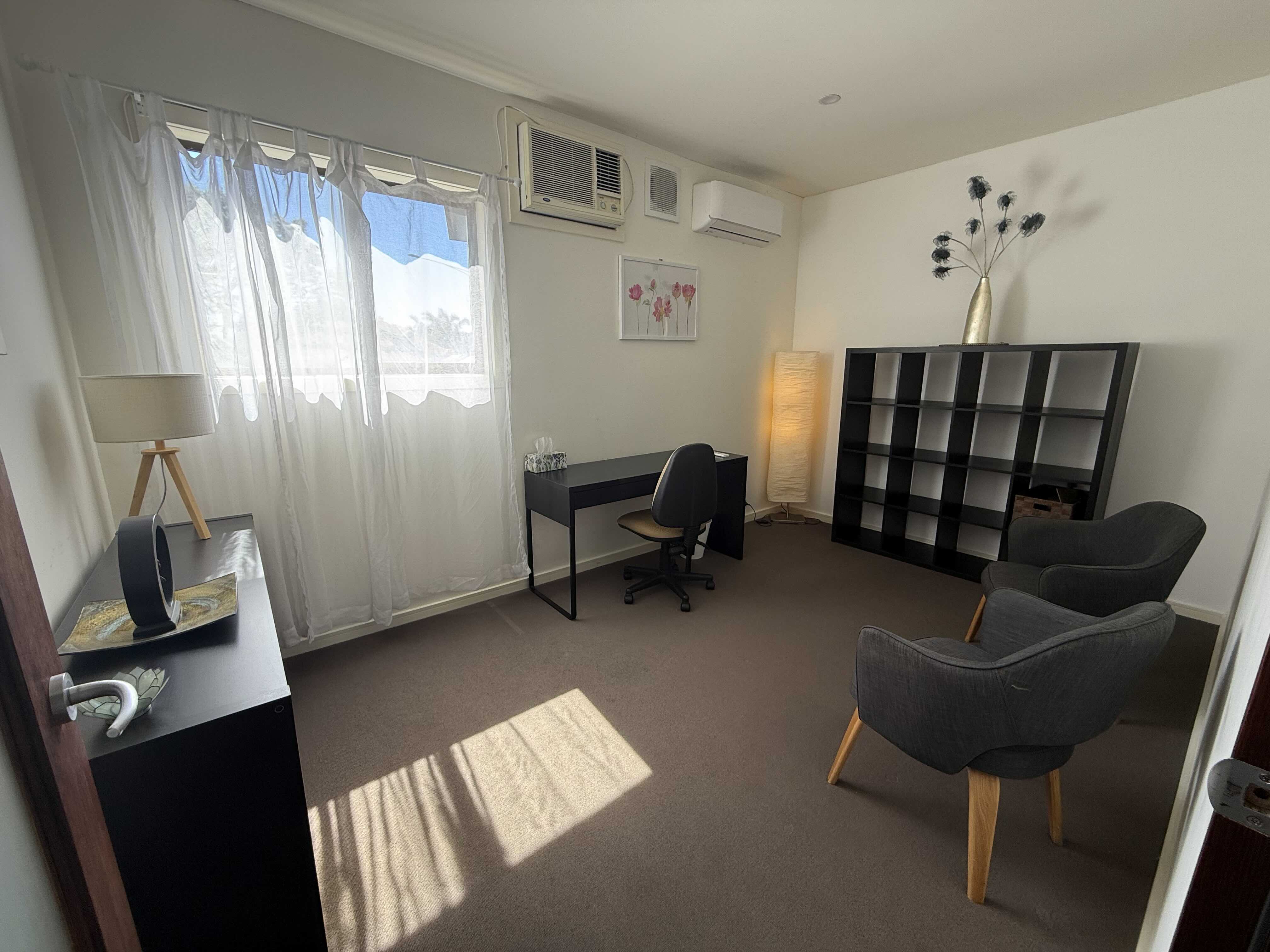 Room in Black Rock