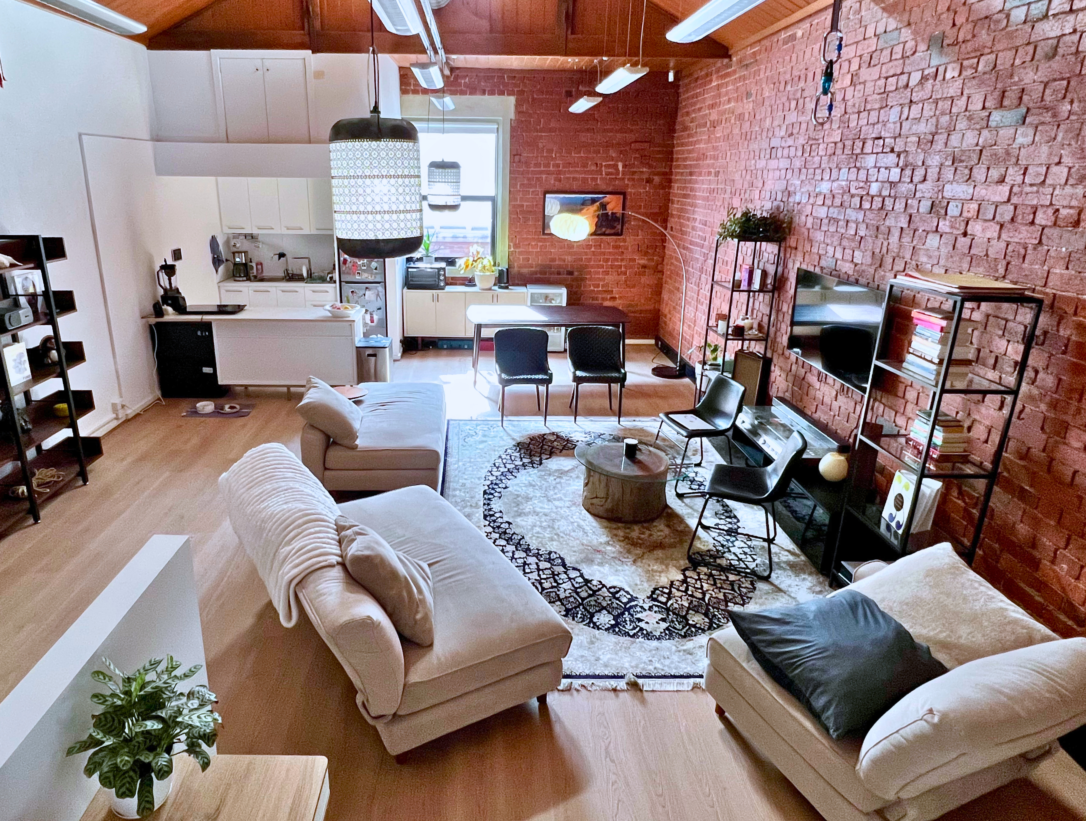 Room in Carlton