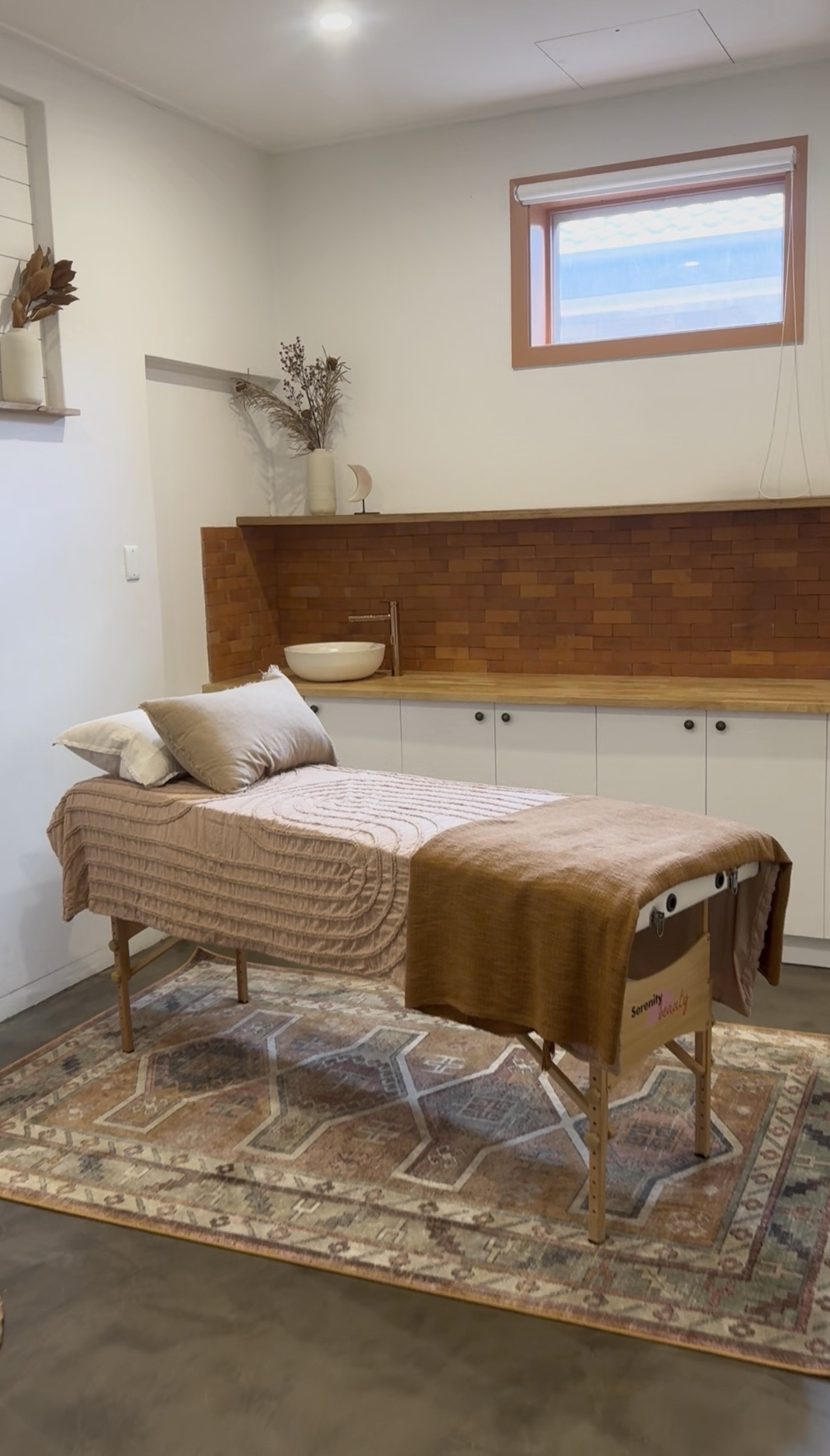 Room in Holland Park West