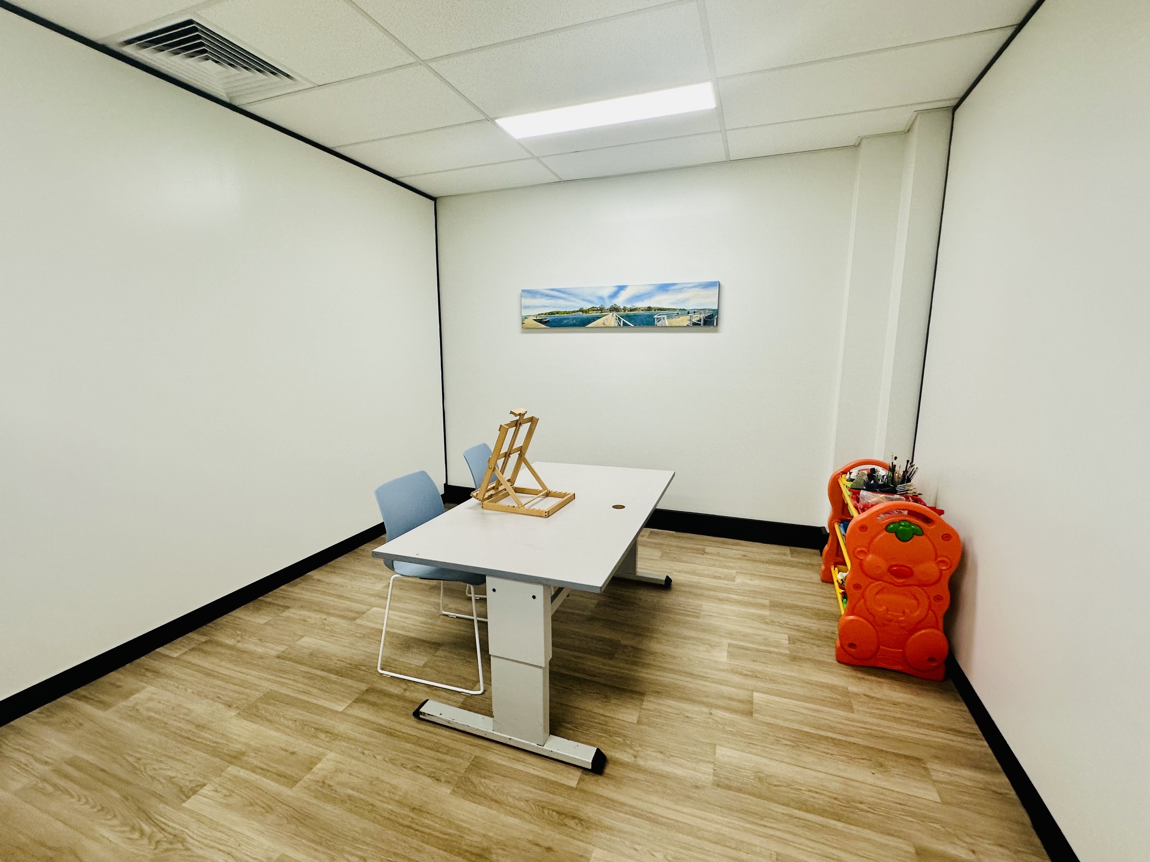 Room in Frenchs Forest