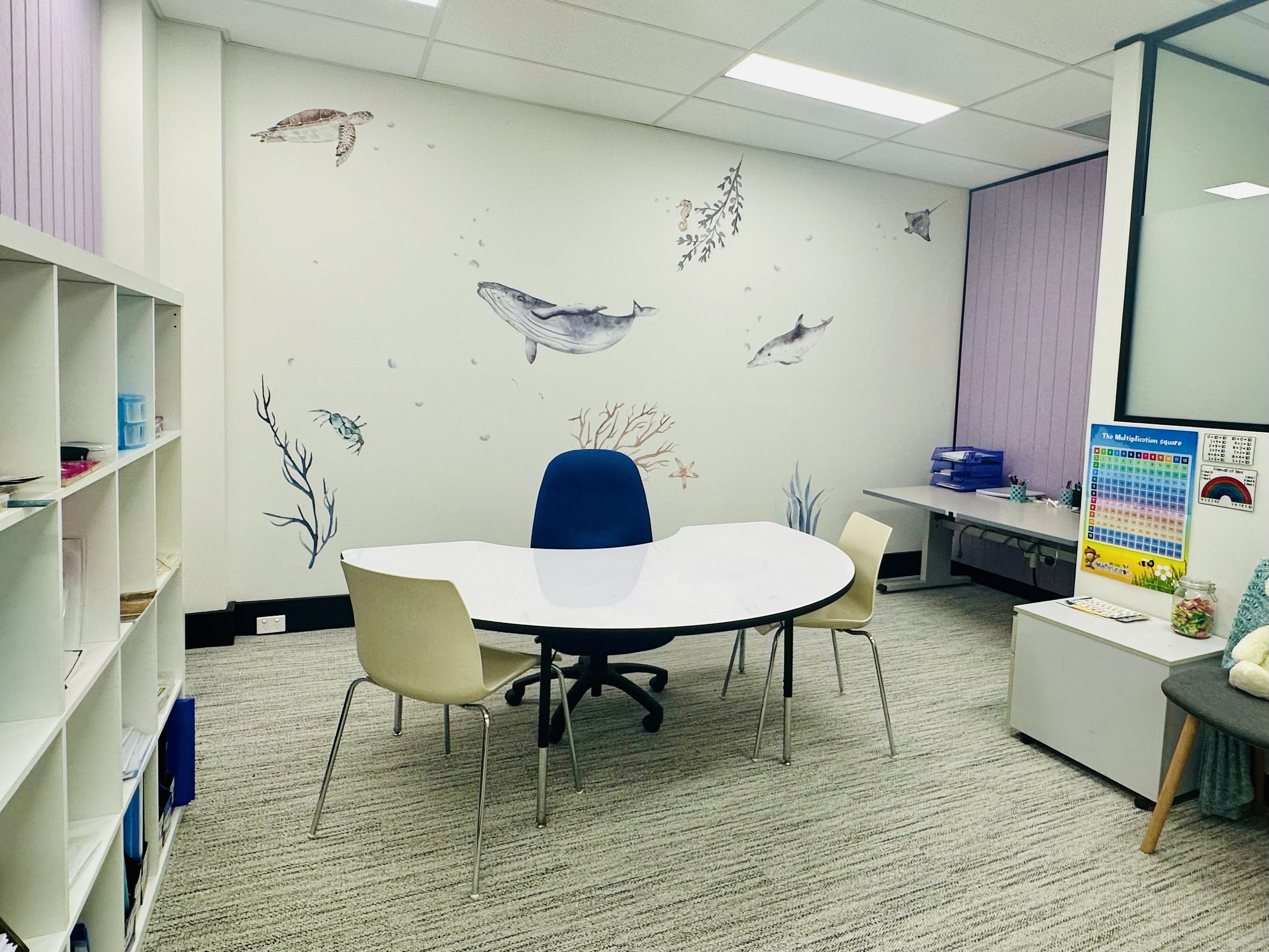 Room in Frenchs Forest