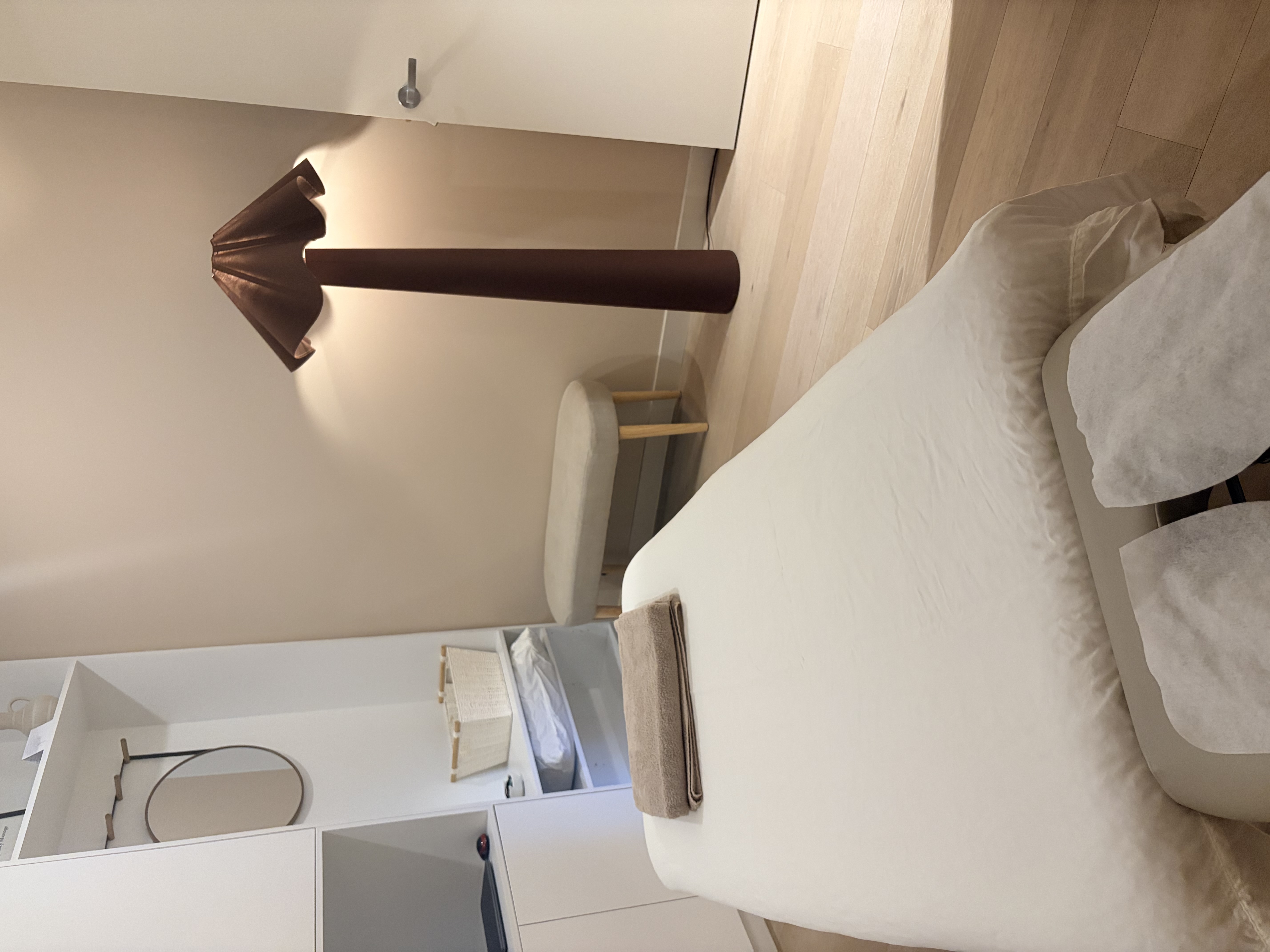 Room in Glen Iris