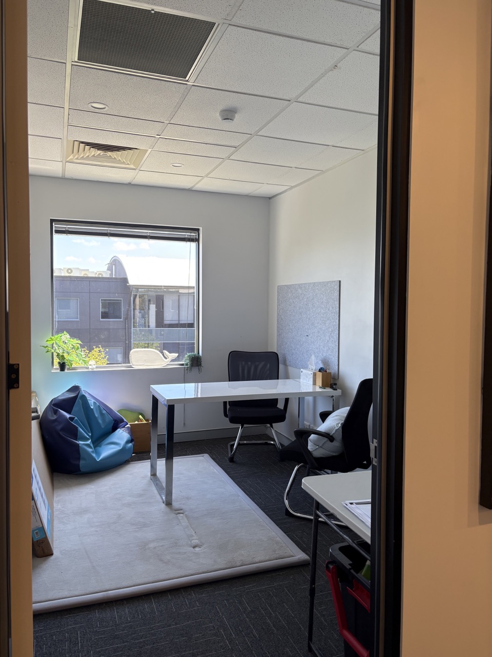 Room in Frenchs Forest